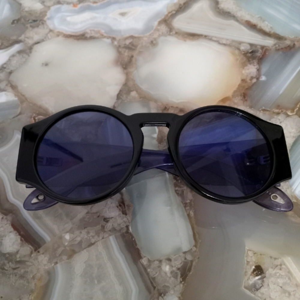 Givenchy Gv 7056/S Sunglasses